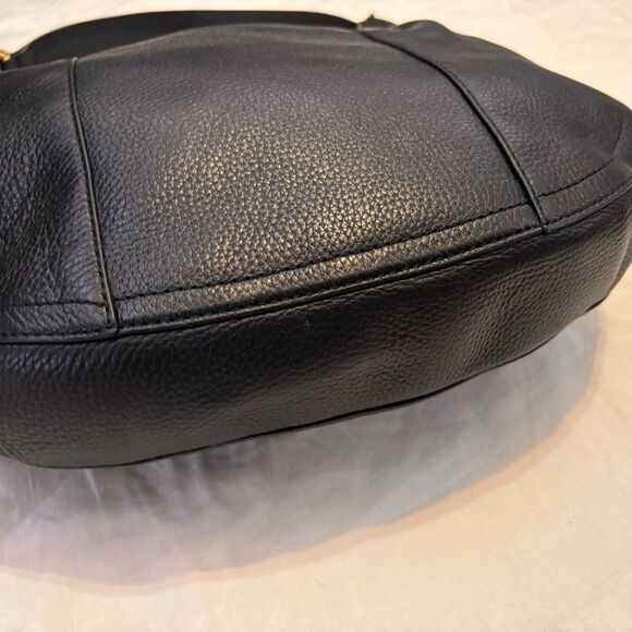 Michael Kors Lydia Black Leather Large Shoulder HOBO Bag - Picture 4 of 16